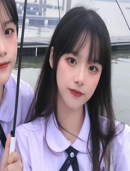 从歌舞片角度解读枫叶情：的叙事结构与视觉语言 ——带你领略歌舞片的魅力