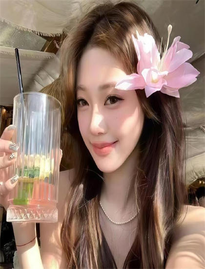 从文化视角看《烽火芳菲》：化妆的特效制作与角色呈现 探索艺术与文化的互动关系